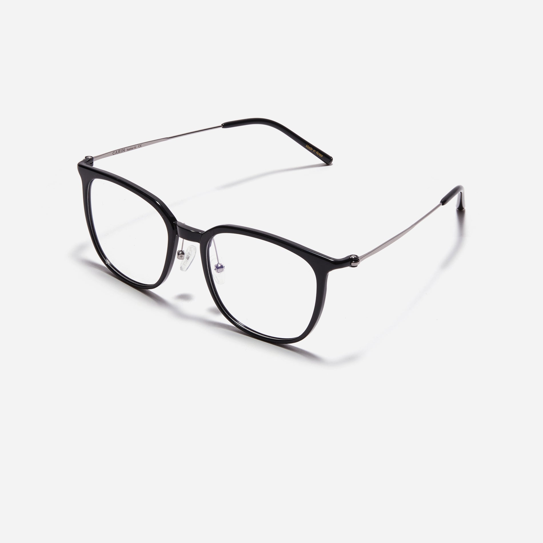 Ultra-lightweight, round square-shaped acetate eyeglasses that offer robust durability that resists breakage. Incorporated with CARIN's patented anti-loosening hinge technology, they ensure a consistently comfortable fit.