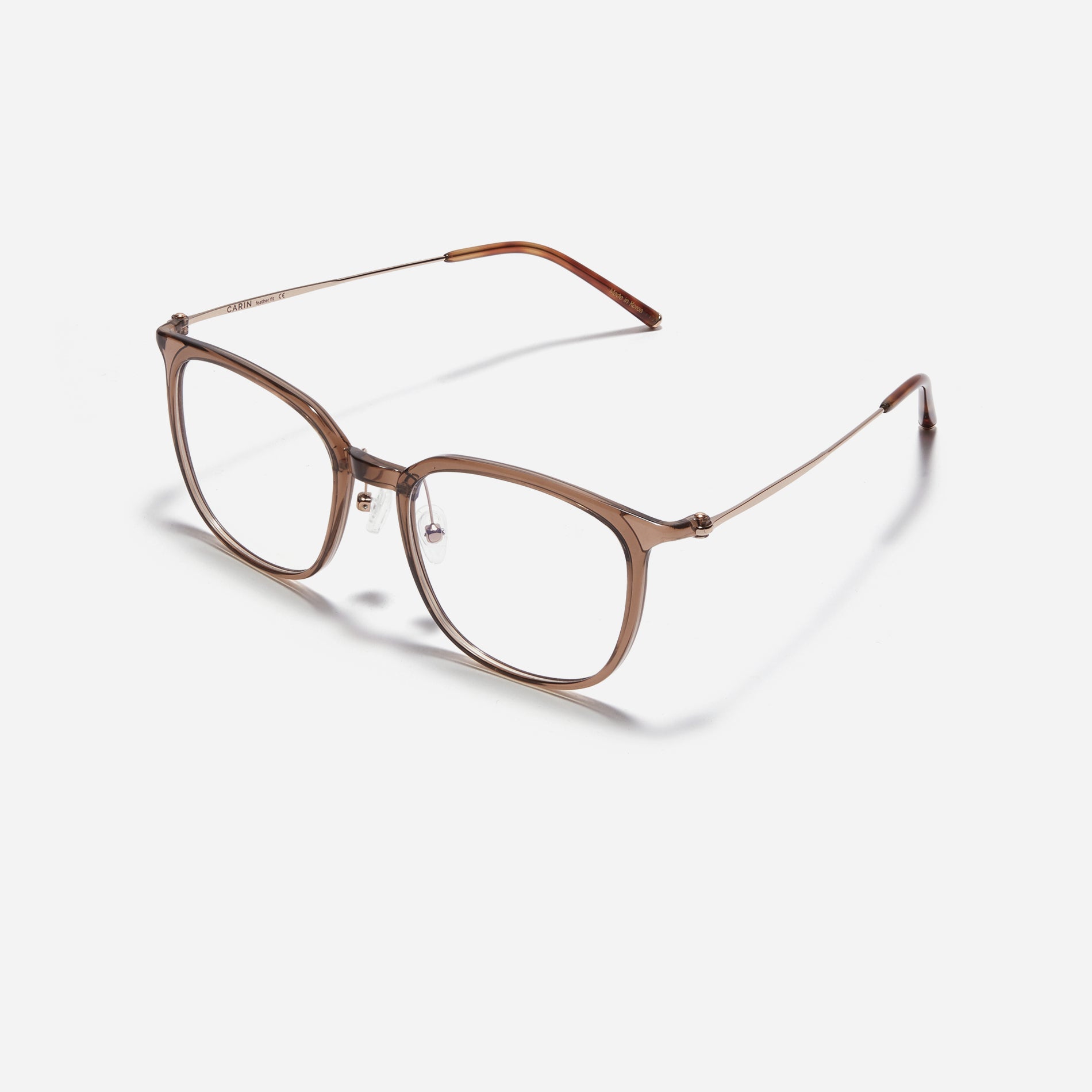 Ultra-lightweight, round square-shaped acetate eyeglasses that offer robust durability that resists breakage. Incorporated with CARIN's patented anti-loosening hinge technology, they ensure a consistently comfortable fit.