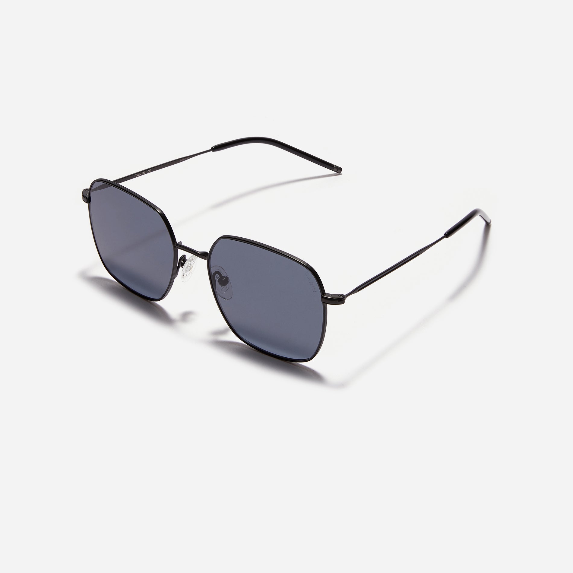 Retro aesthetic square-shaped sunglasses crafted entirely from titanium.