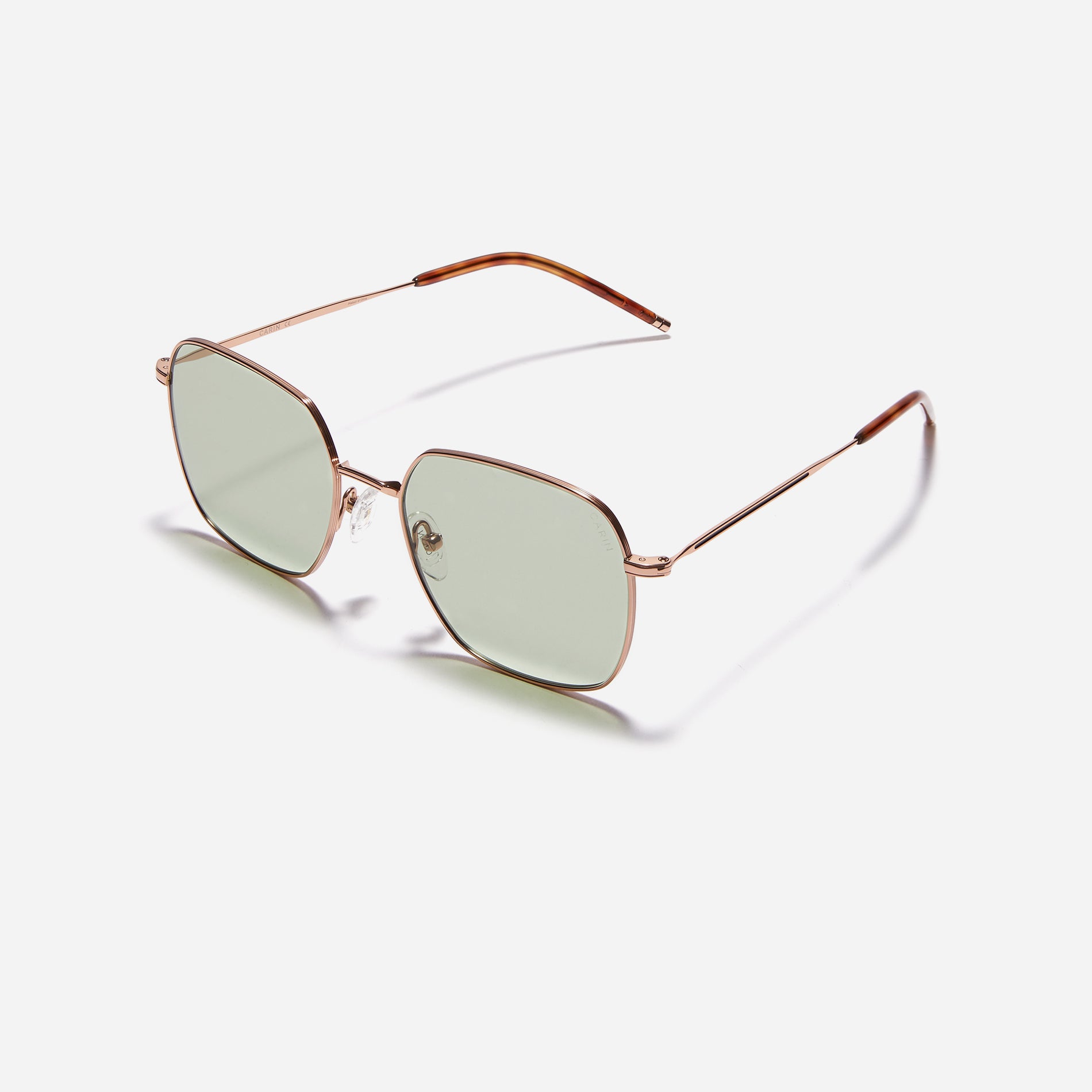 Retro aesthetic square-shaped sunglasses crafted entirely from titanium.