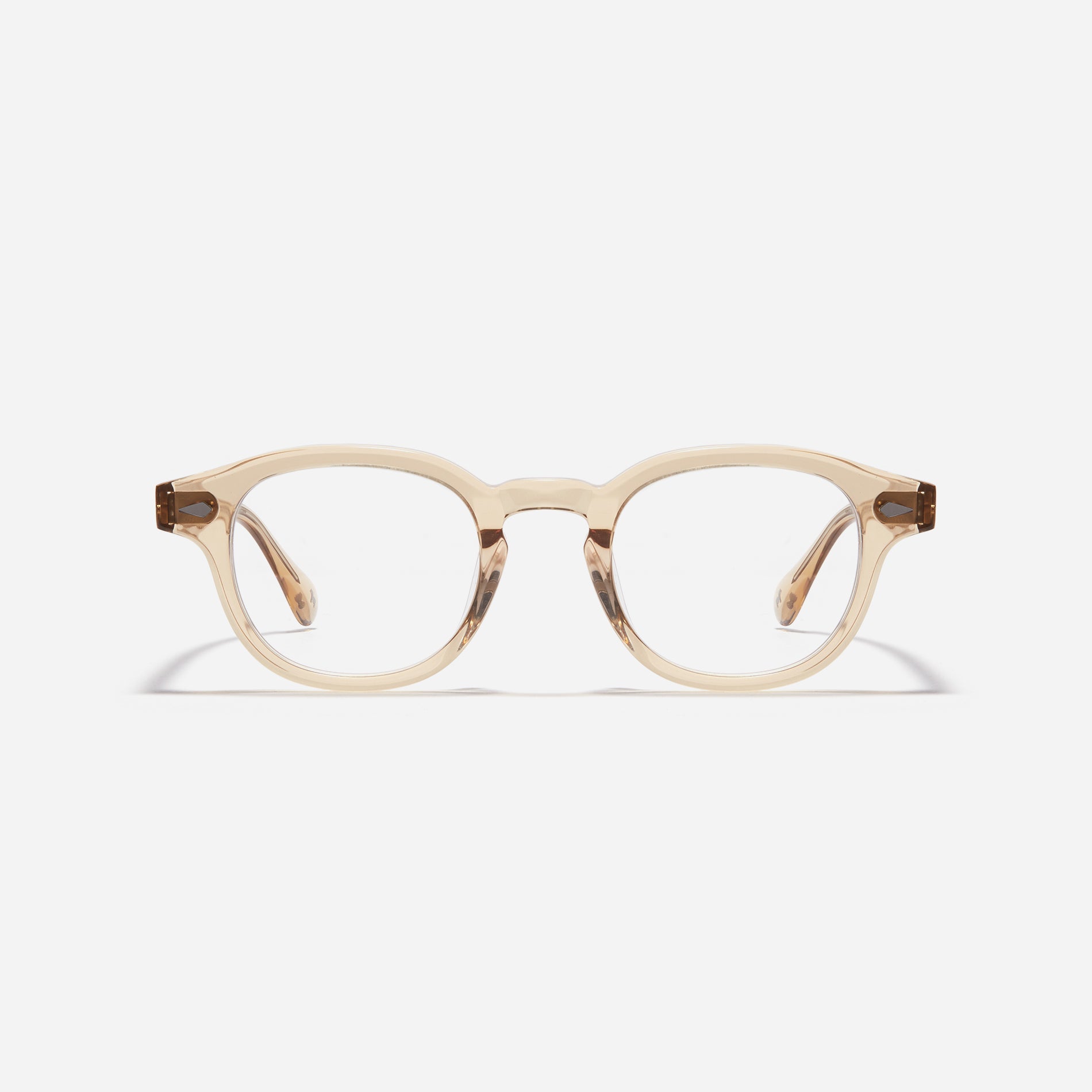 Round-shaped horn-rimmed eyeglasses featuring a sturdy and lightweight frame. Rena design incorporates dual lining on the tips to prevent slipping and ensure a consistently comfortable wearing experience.