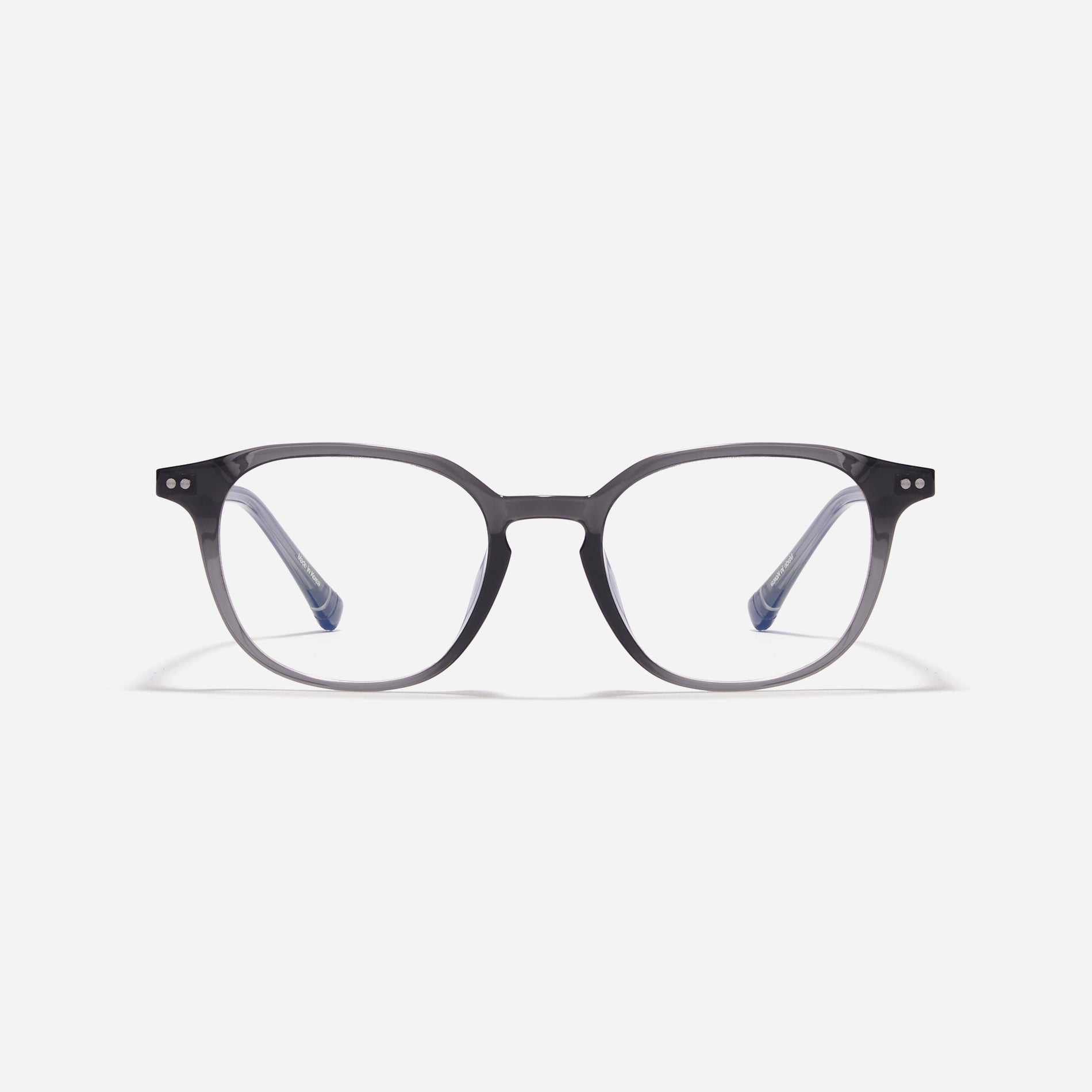 Round-shaped horn-rimmed eyeglasses featuring a sturdy and lightweight frame, Duve design incorporates dual lining on the tips to prevent slipping and ensure a consistently comfortable wearing experience.