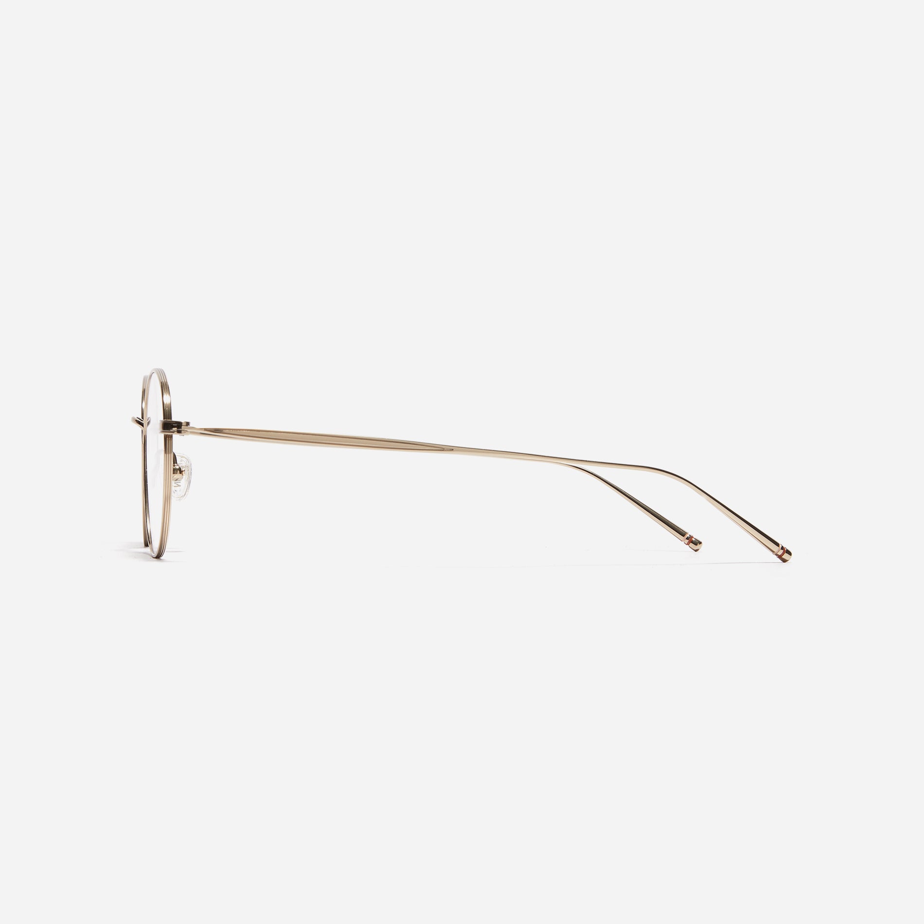 Stylish oval-shaped eyeglasses with slender rims. Crafted entirely from titanium, they guarantee a lighter and more comfortable fit. With a variety of colors available, Edell offers a fashionable style for both men and women.