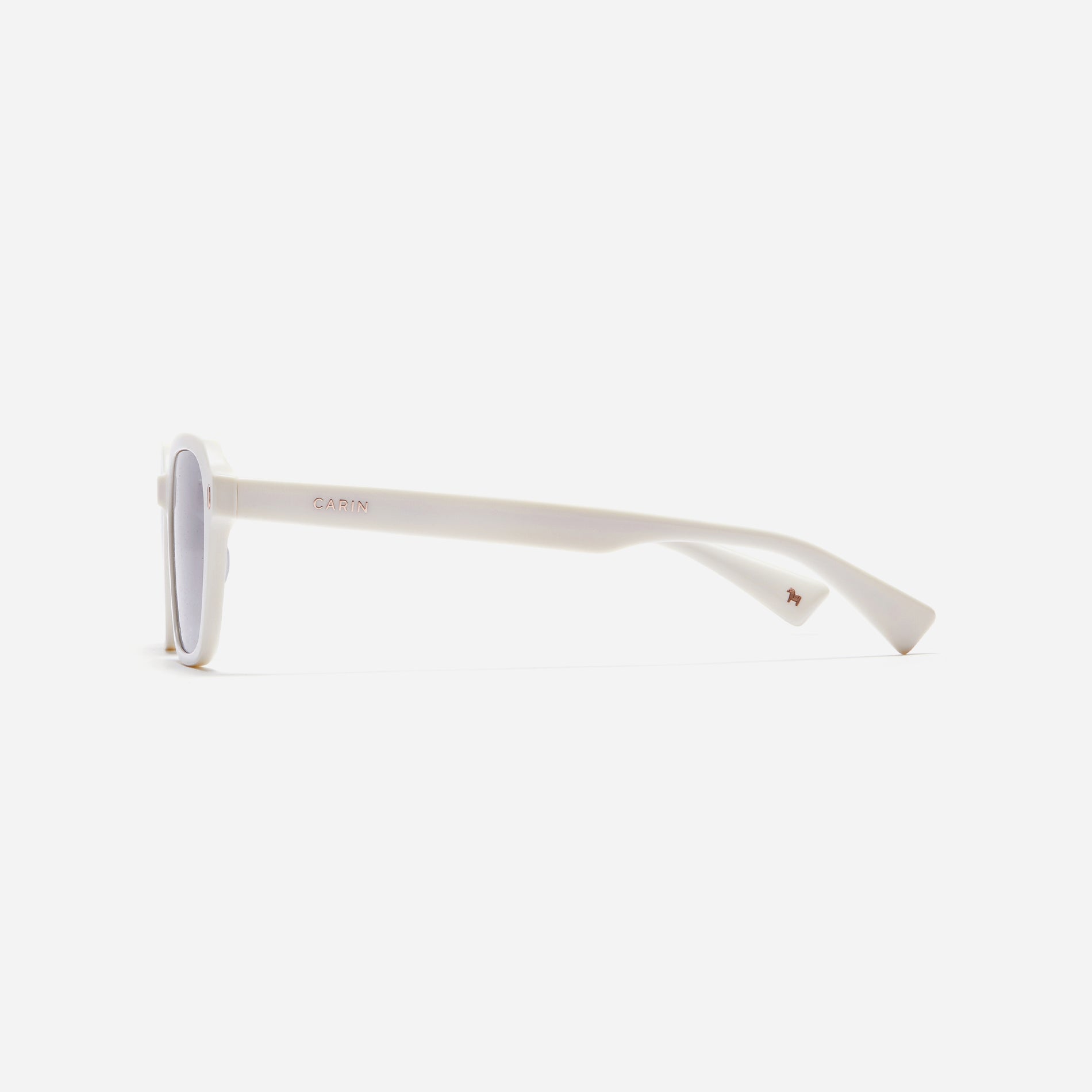 Square-shaped petite frame sunglasses accentuated with retro color details and a sleek narrow rim style.