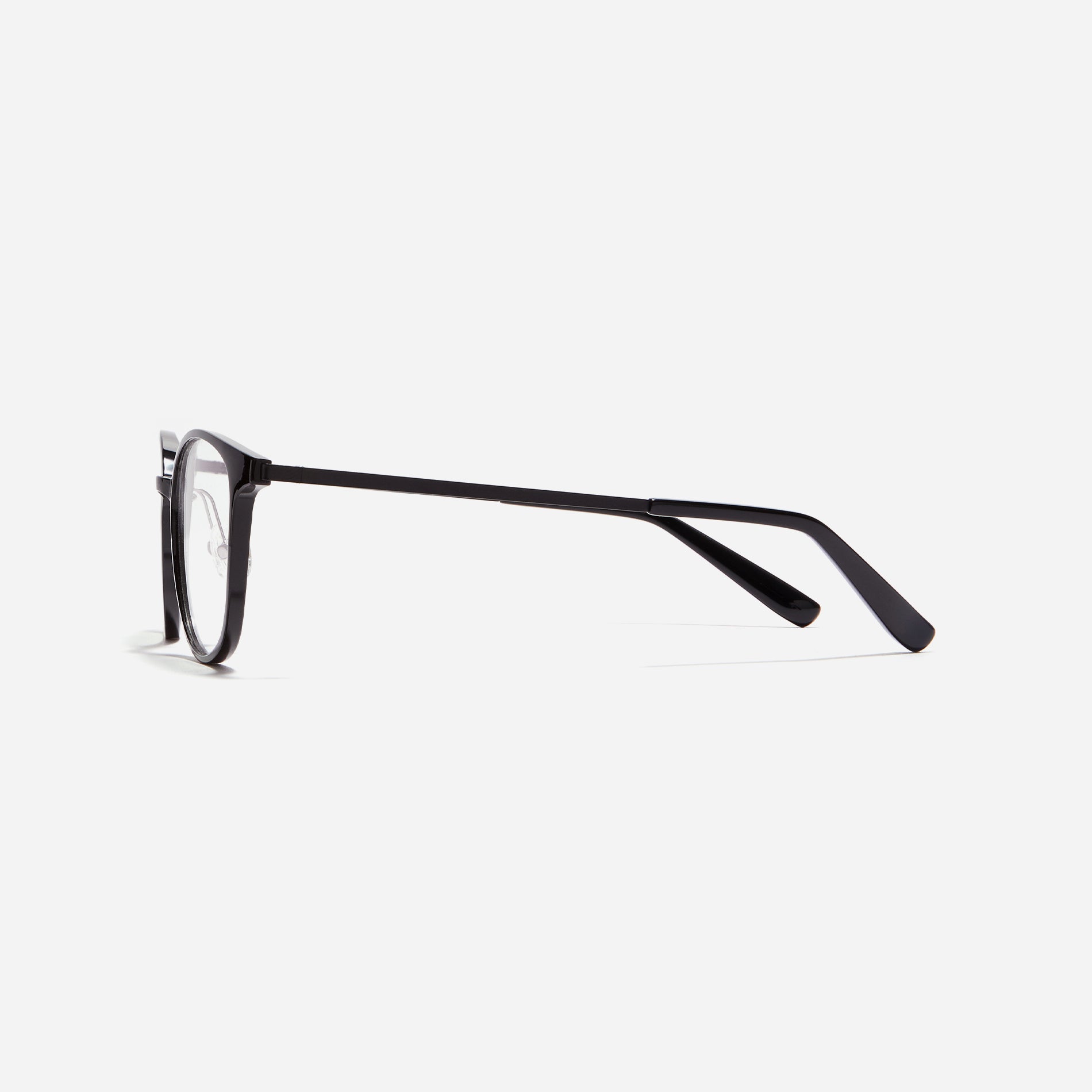Square-shaped combination eyeglasses that provide a comfortable and durable wearing experience through a frame crafted using cutting-edge materials sourced from the French company ARKEMA, along with stainless Wagner steel temples.