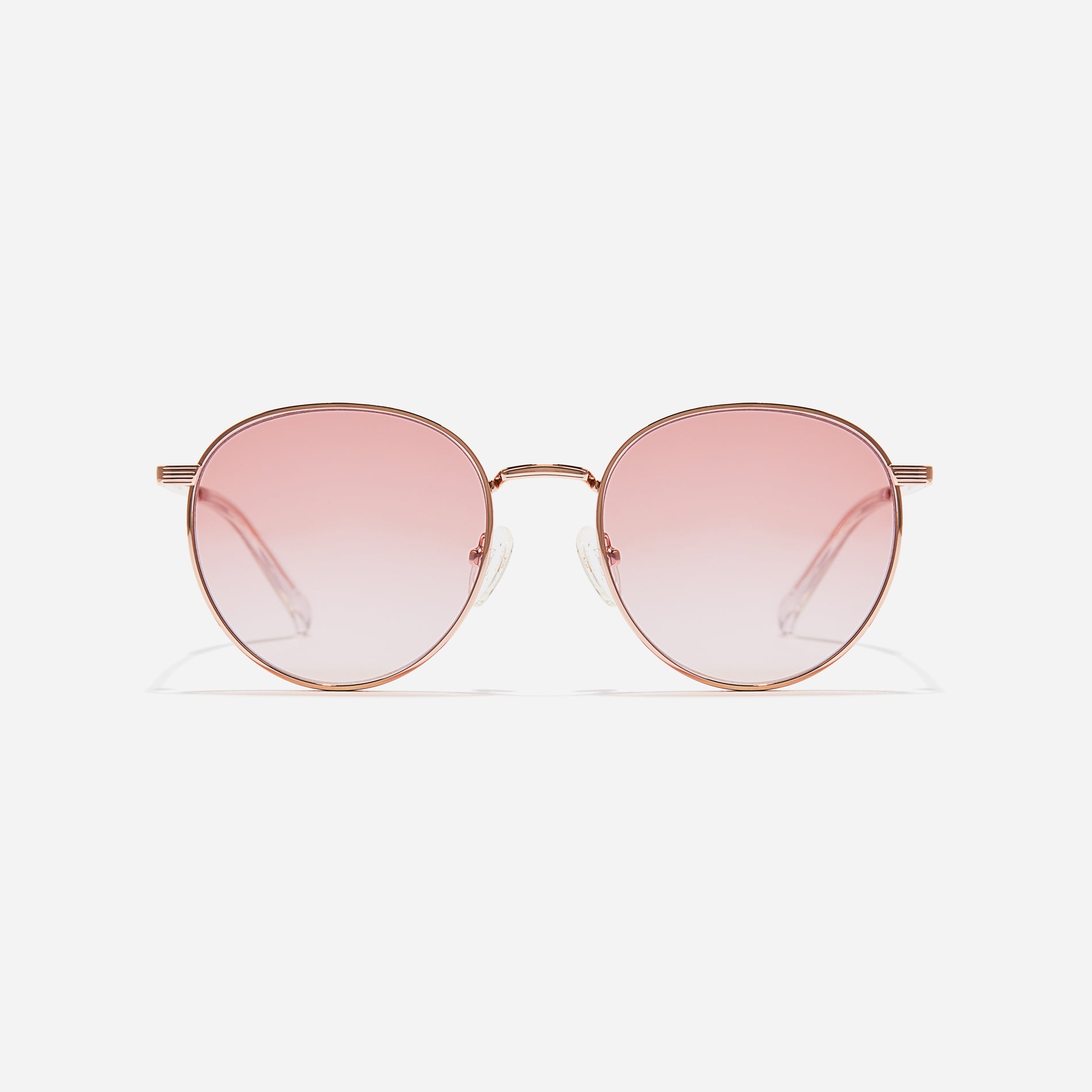 Boeing-style sunglasses featuring chic temple details and half-mirrored lens coating that reduces glare and provides 100% UV protection.