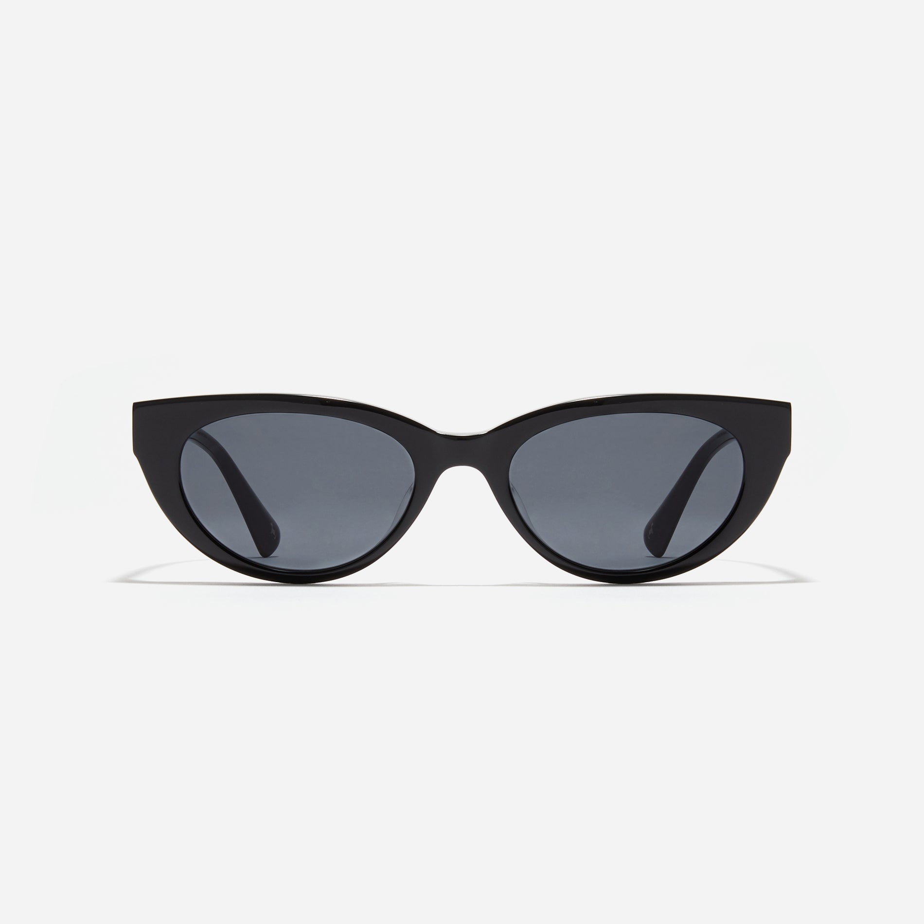 Embrace '90s-inspired design with a trendy narrow rim, cat-eye shape, and stylish color palette. Meet Kendall Black and Leopard frames, meticulously crafted from durable compressed acetate.