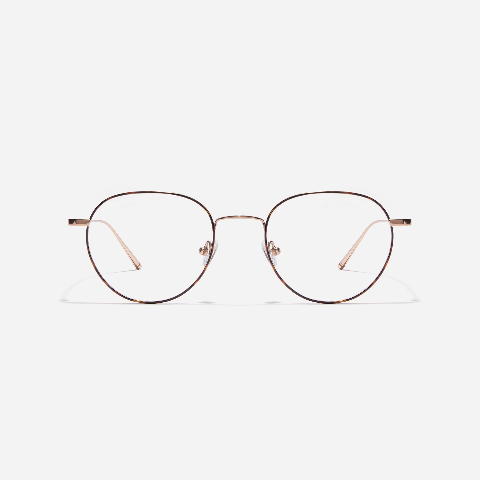 Polygon-shaped eyeglasses designed to effortlessly complement all face shapes. Crafted entirely from titanium, they ensure a remarkably light and durable wearing experience. Lika's casual design adds a fashionable touch to your daily look.