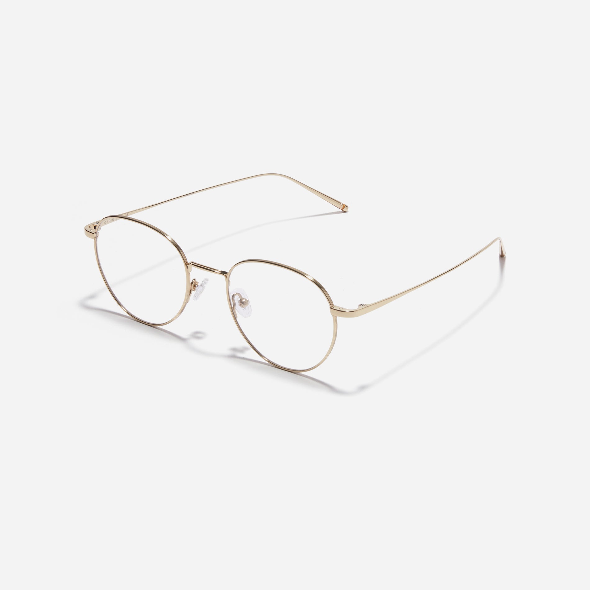 Polygon-shaped eyeglasses designed to effortlessly complement all face shapes. Crafted entirely from titanium, they ensure a remarkably light and durable wearing experience. Lika's casual design adds a fashionable touch to your daily look.