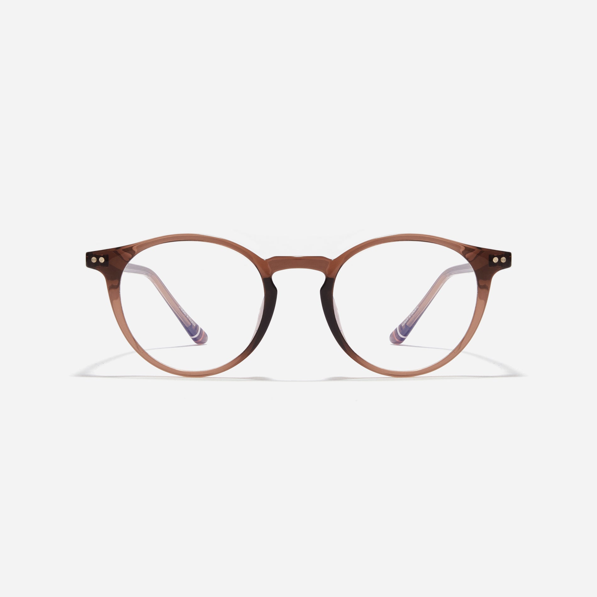 Round-shaped horn-rimmed eyeglasses featuring a sturdy and lightweight frame. Rena design incorporates dual lining on the tips to prevent slipping and ensure a consistently comfortable wearing experience.