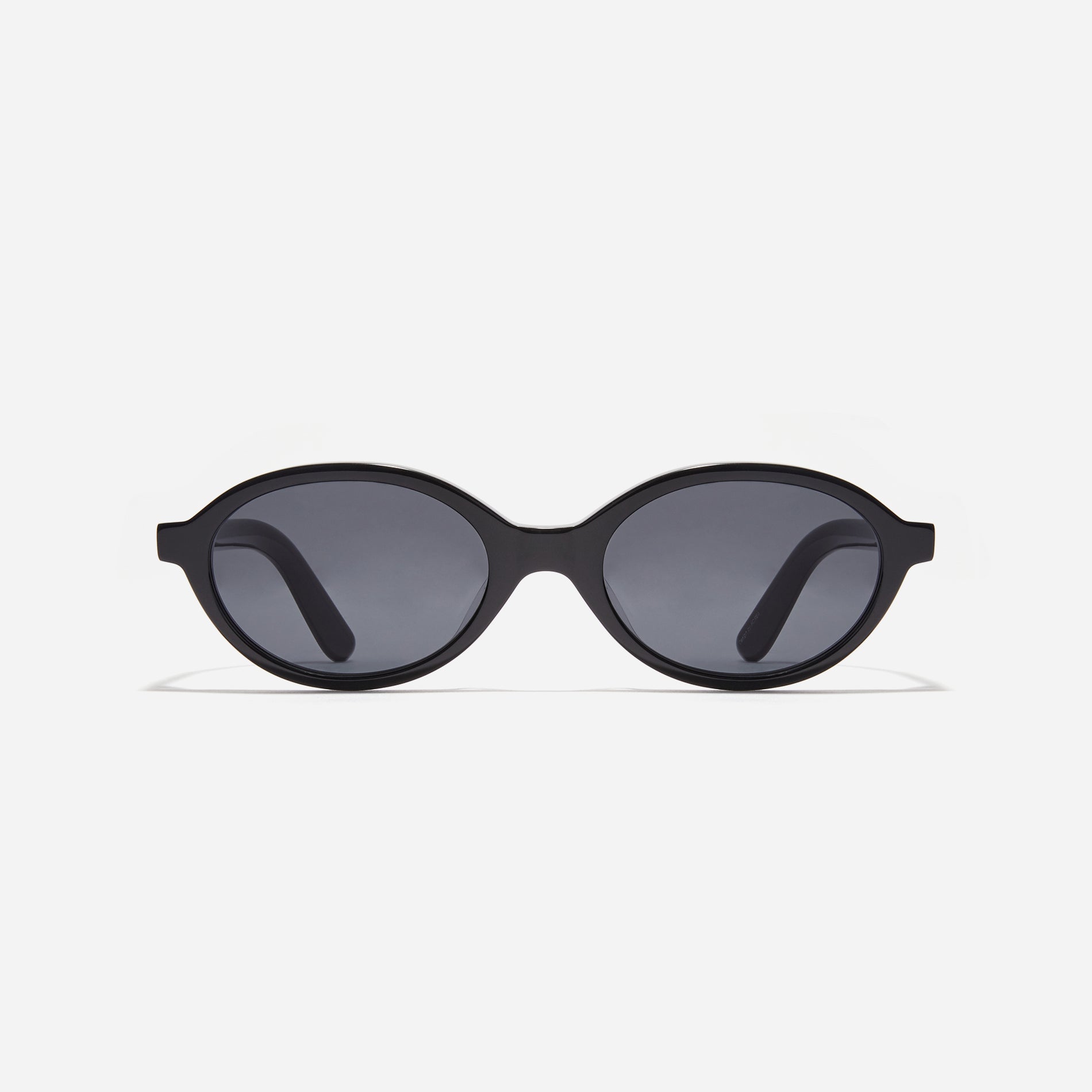 Acetate horn-rimmed glasses inspired by CARIN's best-selling 'AINO' frames. With their unique oval shape and narrow rims, they blend retro vibes with a modern twist. Discover the AINO sunglasses for a fresh take on a classic design.