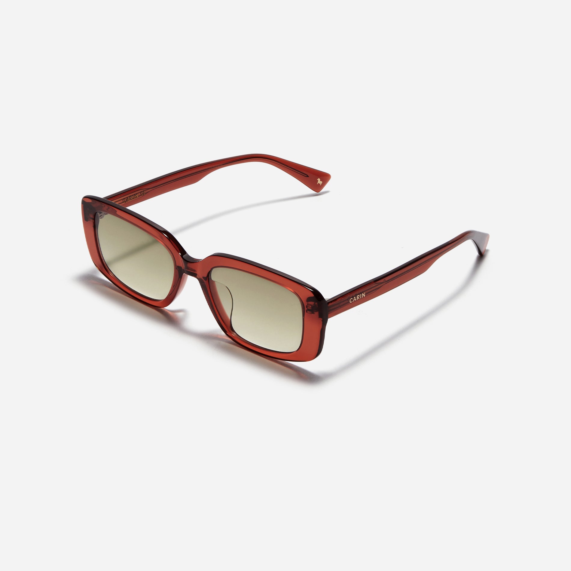 Square-shaped petite frame sunglasses. Crafted entirely from acetate material, these glasses offer robust durability that resists breakage. Cara features a unisex design that reinterprets the '80s retro style with a modern touch.