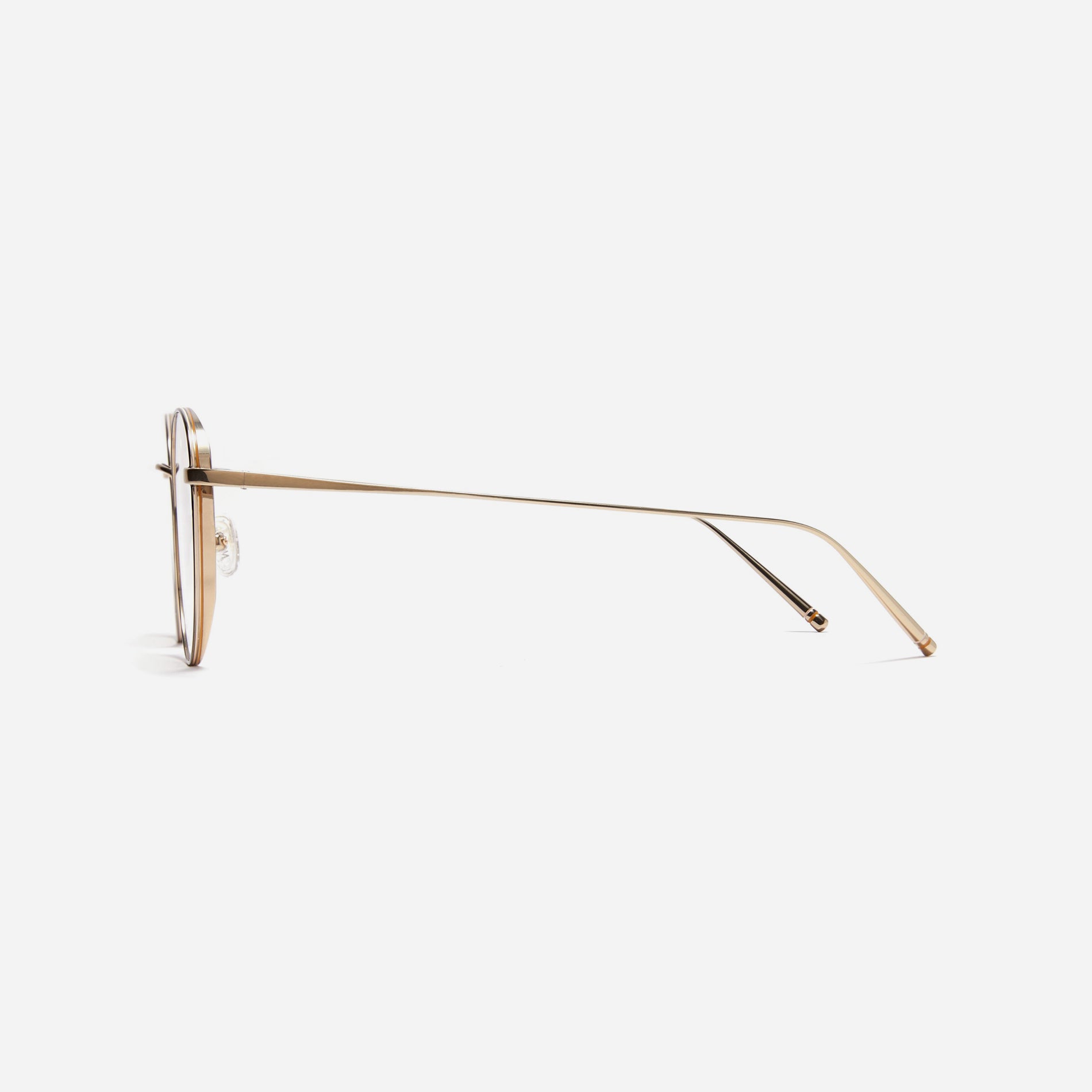 Round-shaped, full-metal eyeglasses with a dual-rim structure designed to accommodate thicker, high-prescription lenses. Both the frame and temples are made of pure titanium, ensuring a lightweight and comfortable fit.