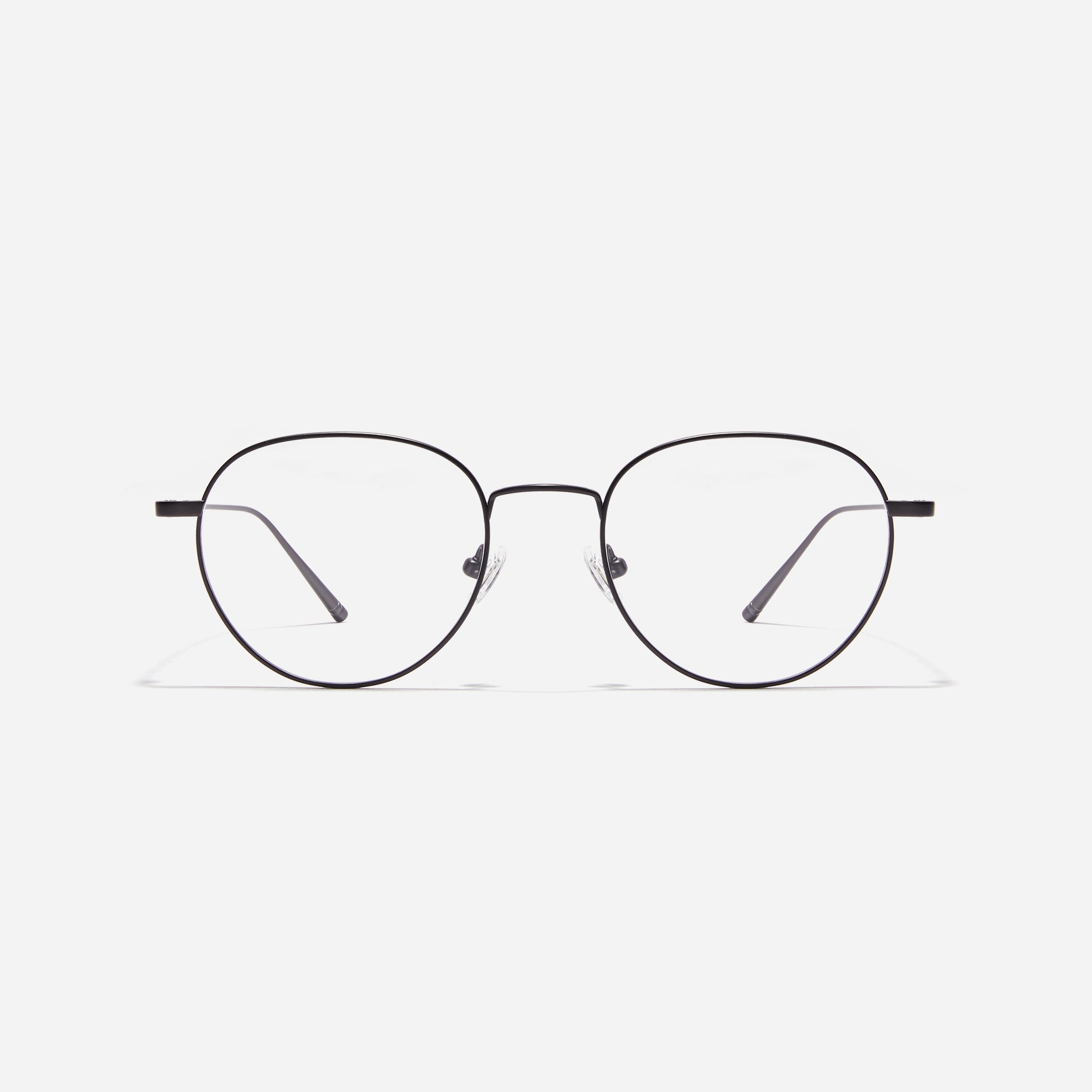 Polygon-shaped eyeglasses designed to effortlessly complement all face shapes. Crafted entirely from titanium, they ensure a remarkably light and durable wearing experience. Lika's casual design adds a fashionable touch to your daily look.